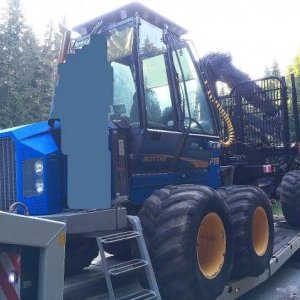 foto 18t vyvážečka Rottne F15C